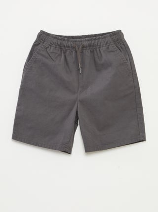 Bermudas tipo chino lisas