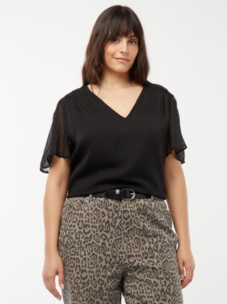 Blusa ligera con volante de plumeti