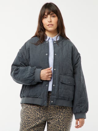 Chaqueta de algodón acolchada con ondas verticales