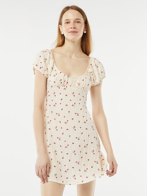 Vestido corto de tejido gofrado de manga corta - Kiabi